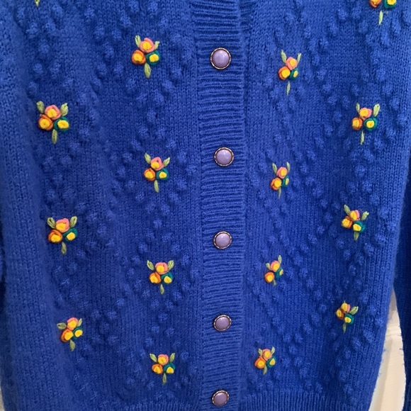 Vintage style crochet cardigan (size: S) - Picture 6 of 10